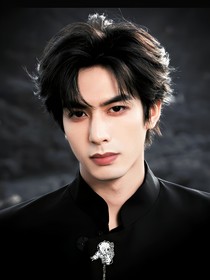 全主播：皓月当空