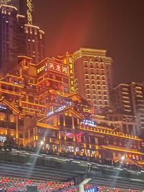 山城：玫瑰花下死